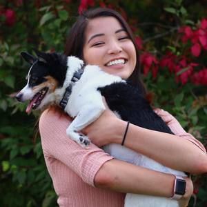 Meet your Posher, Olivia